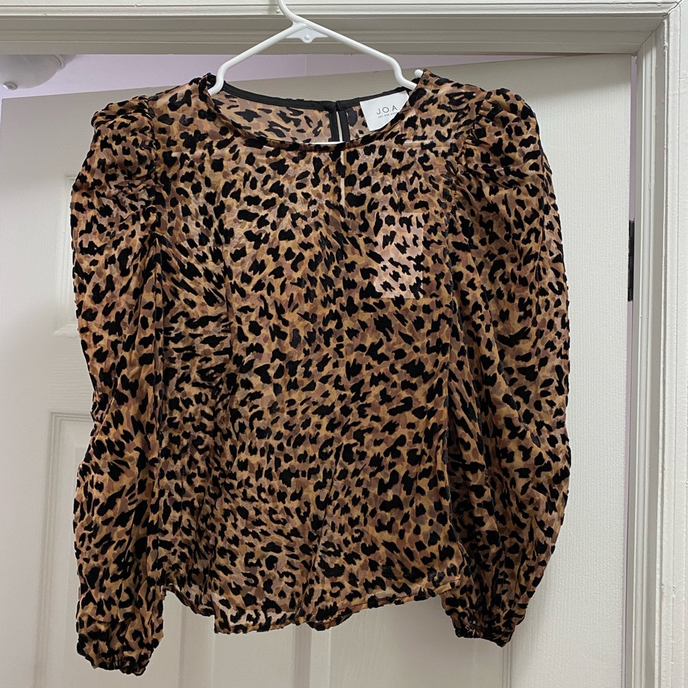 JOA Leopard Blouse Tuckernuck NWT
